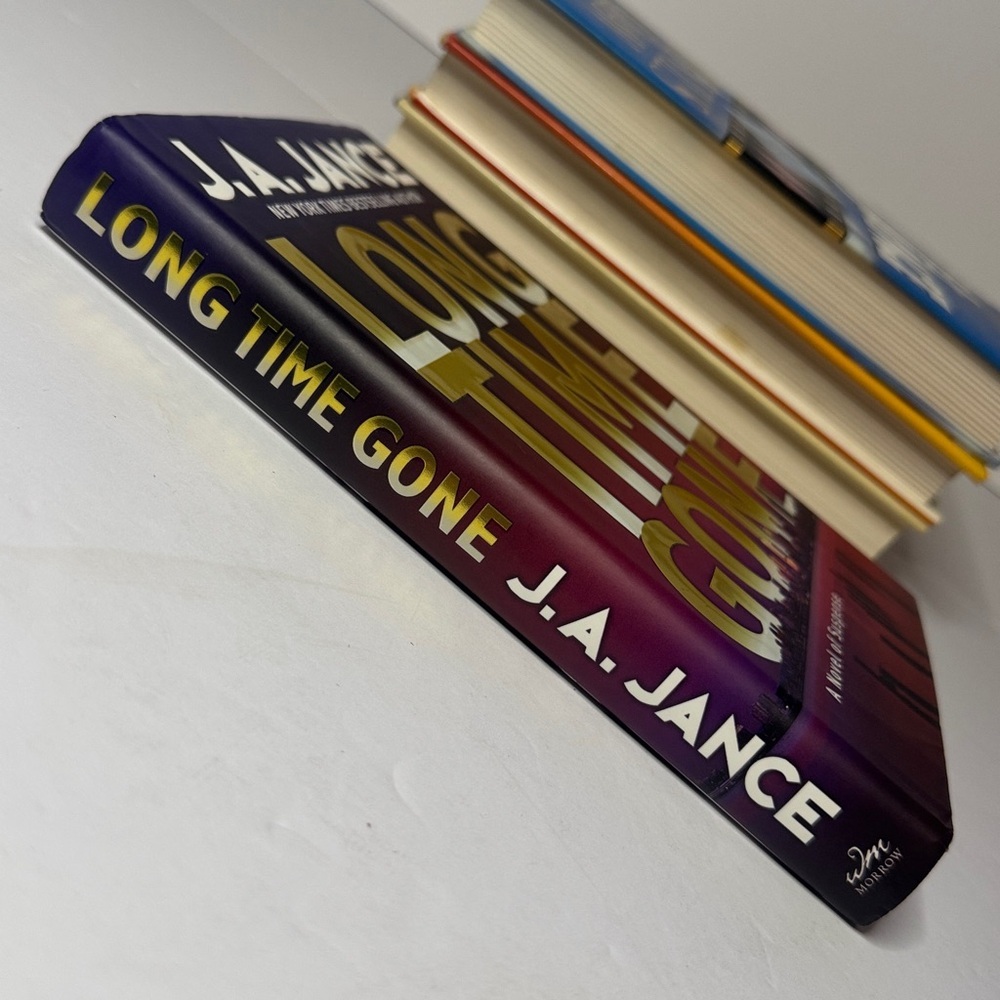 Long Time Gone by J.A. Jance Hardcover Mystery Novel, Book, 2005 - Picture 3 of 10